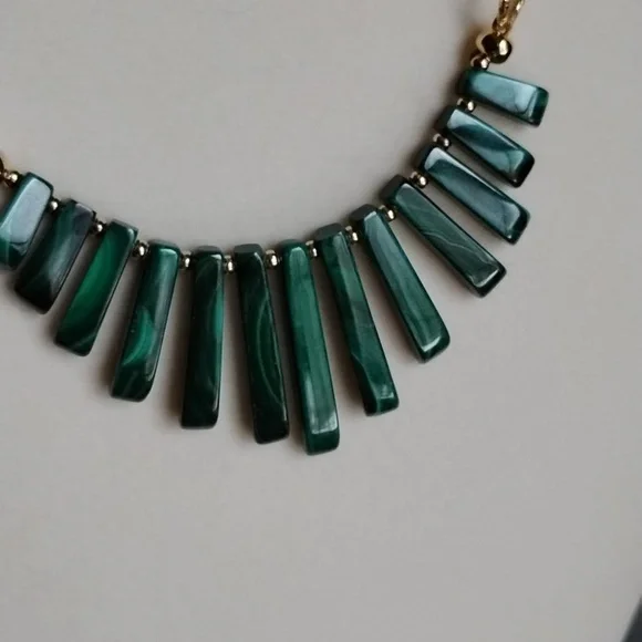 Hand Crafted Genuine A Grade Graduated Malachite Focal With 18kt Gold - Picture 4 of 9